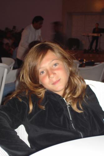 voila cé clara la ptite soeur de sarah